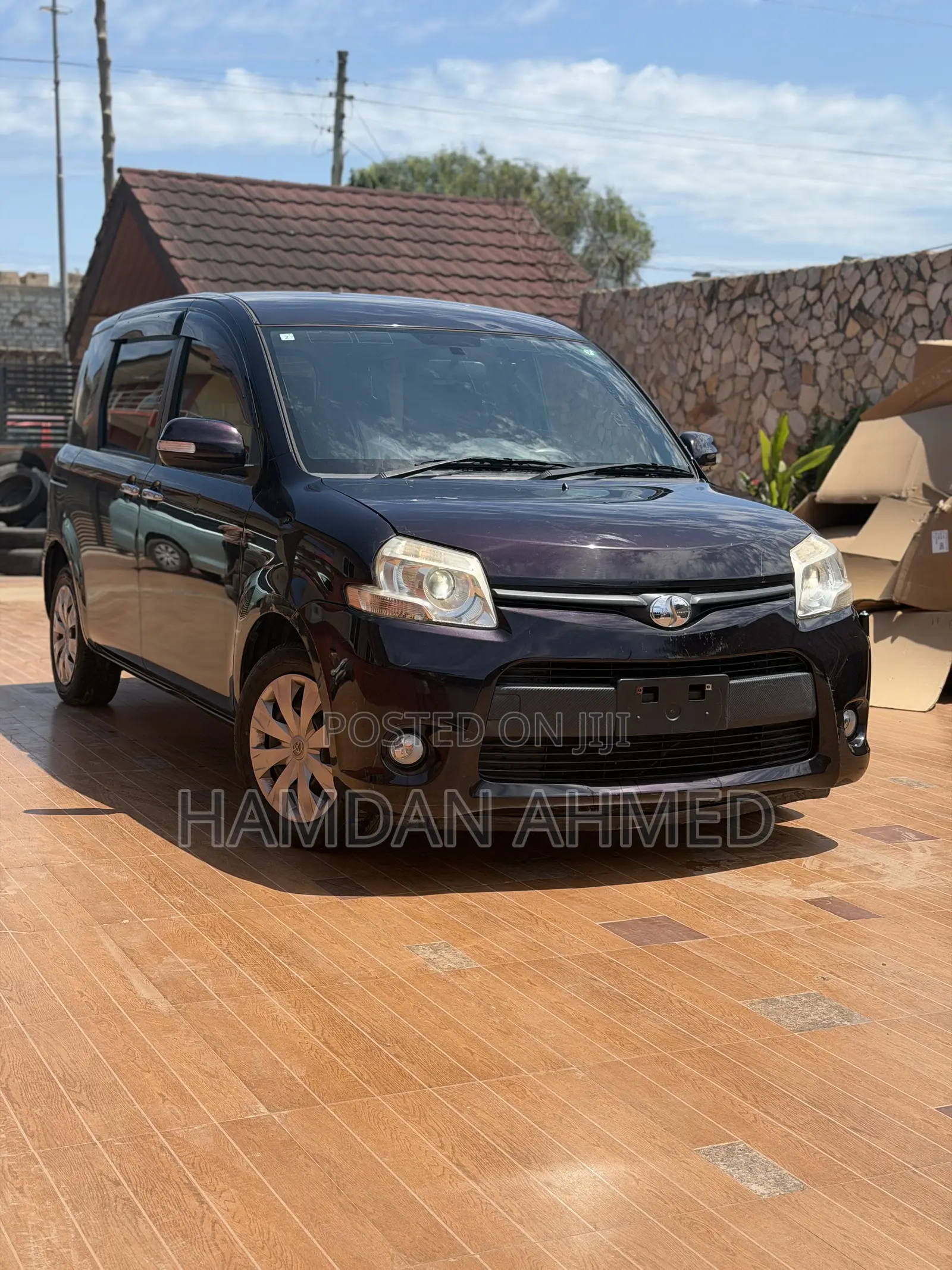 Toyota Sienta 1.5 FWD 2012 Purple