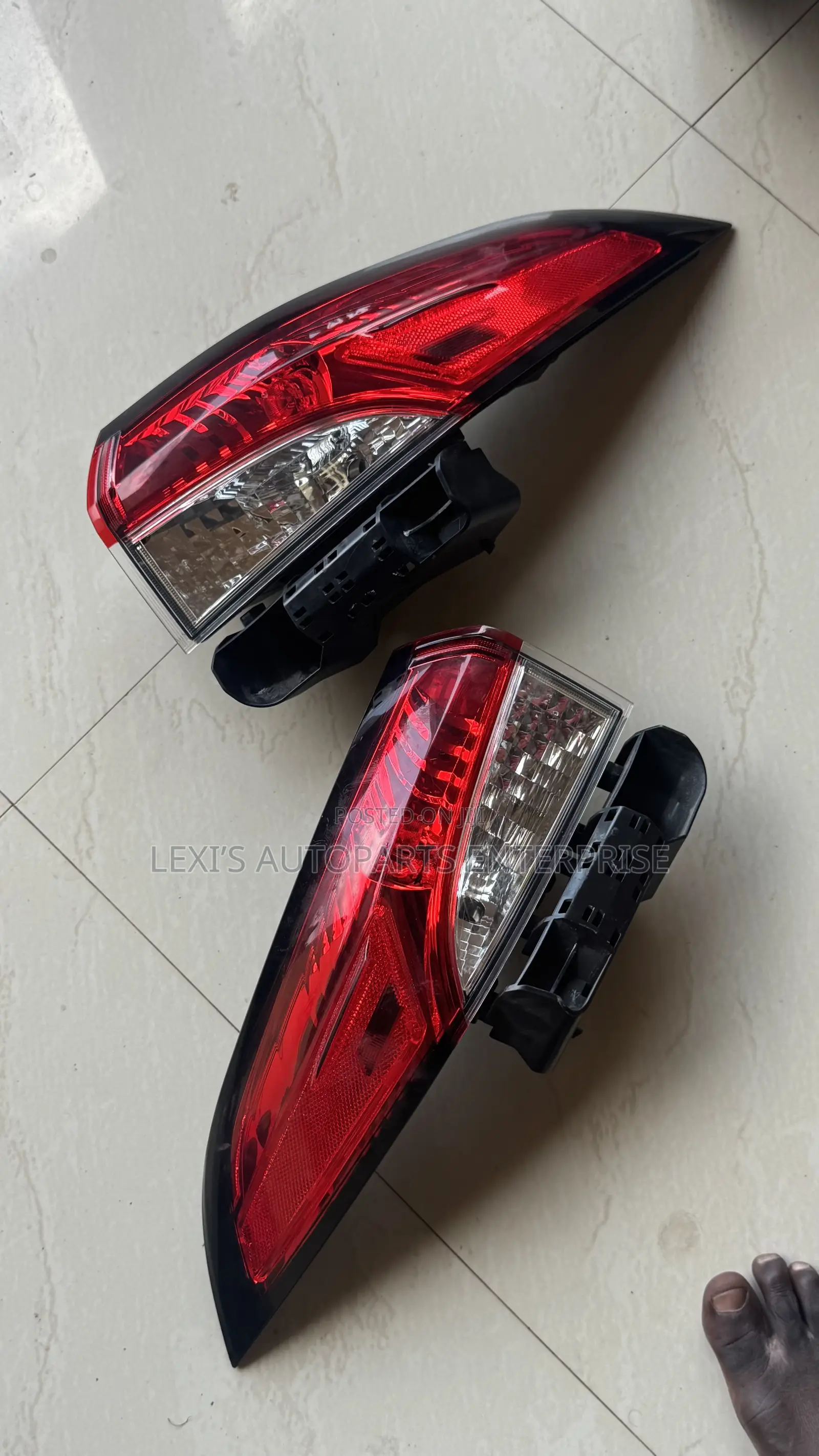 Toyota Corolla 2020,2021,2022,2023,2024,2025 Taillight Pair Available