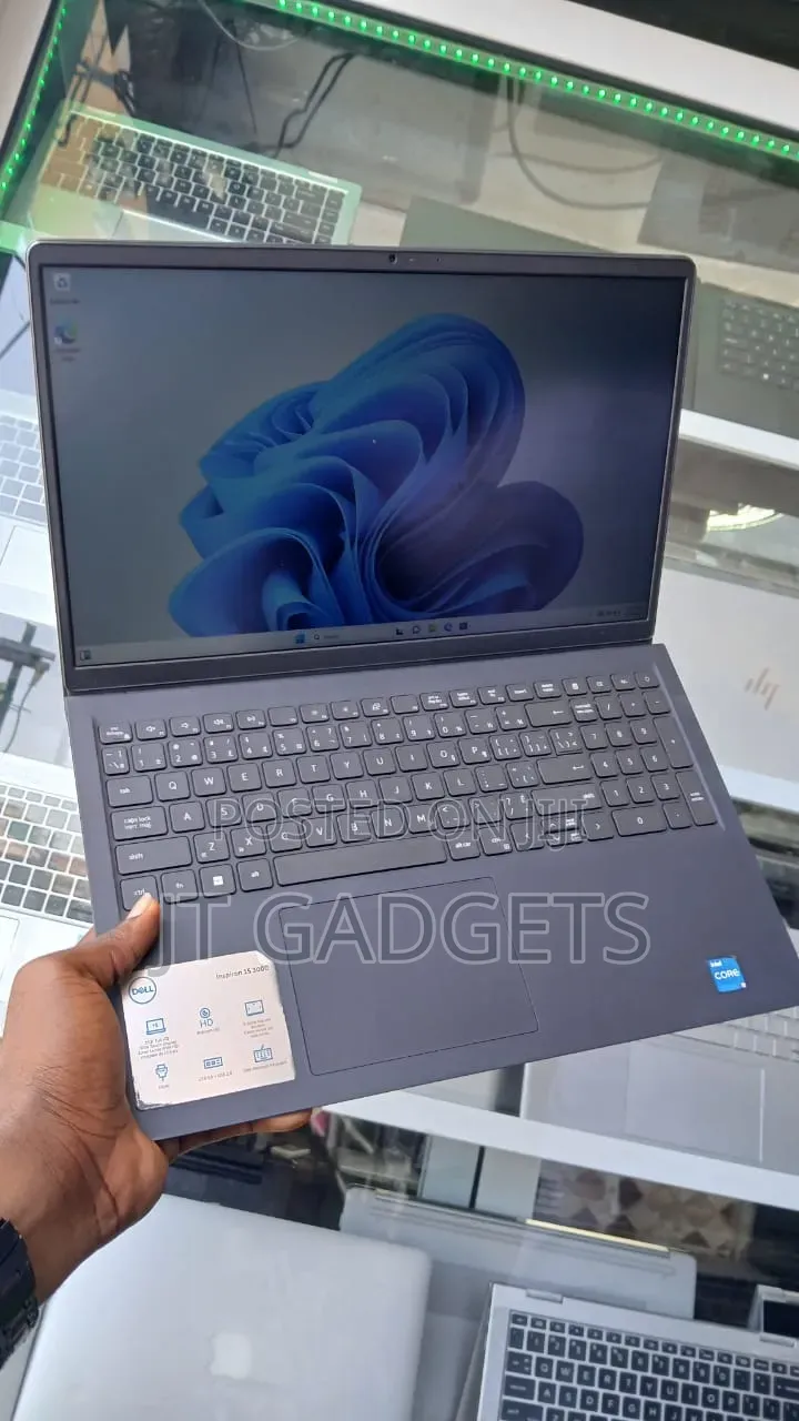 Laptop Dell Inspiron 15 8GB Intel Core i5 SSD 256GB