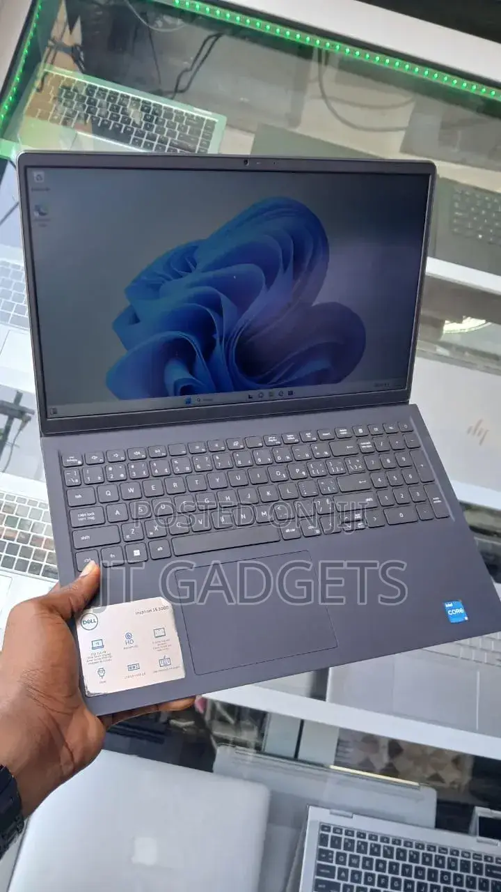 Laptop Dell Inspiron 15 8GB Intel Core i5 SSD 256GB