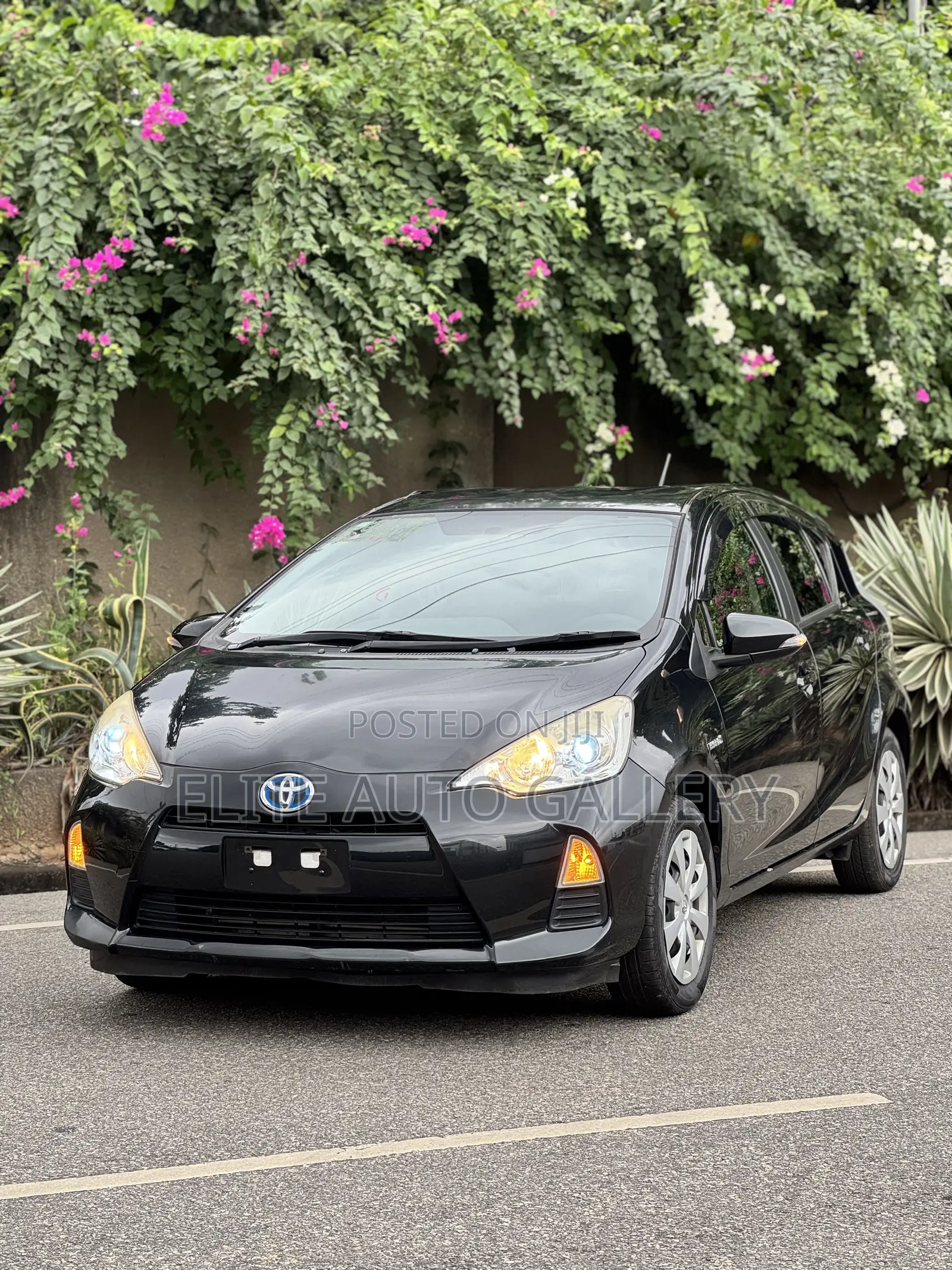 Toyota Aqua 2014 Blue