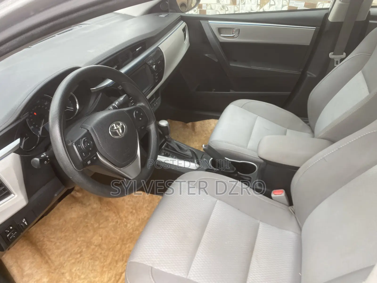 Toyota Corolla 2017 Silver