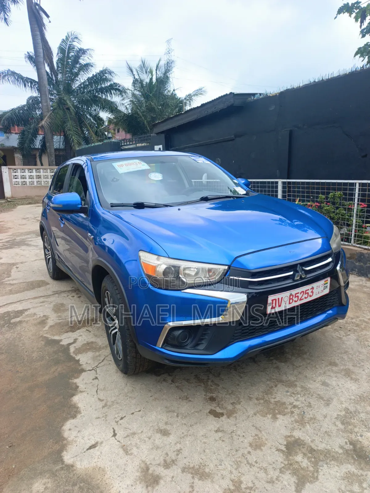Mitsubishi Outlander 2018 Blue