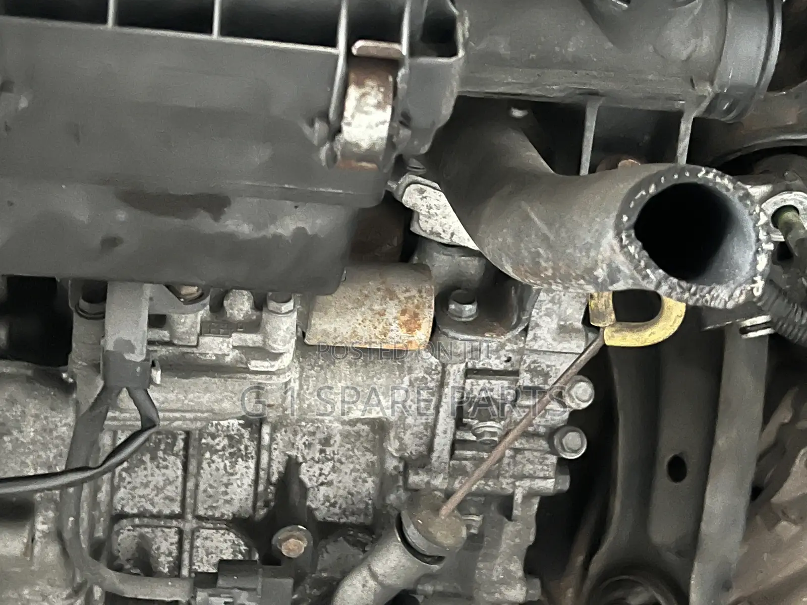 Honda Fit Engine . 4 Plugs and 8 Plugs