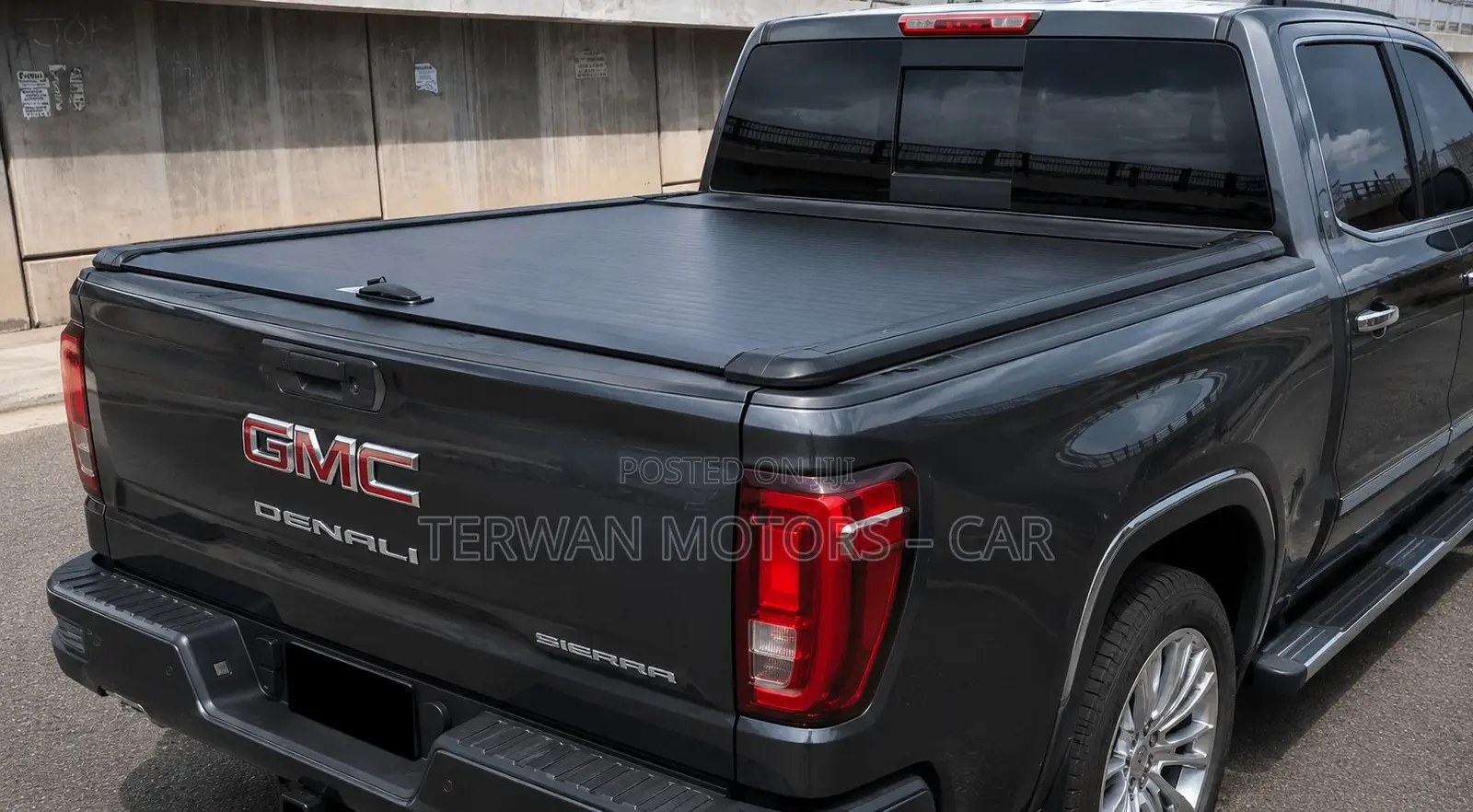 New Retractable Pickup Truck Bucket Cover for Dodge Ram / GMC