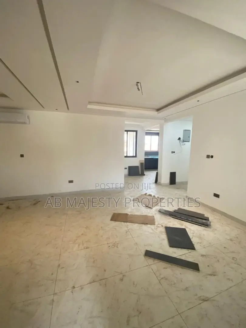 1bdrm Apartment in Ab Majesty, School Junction for rent