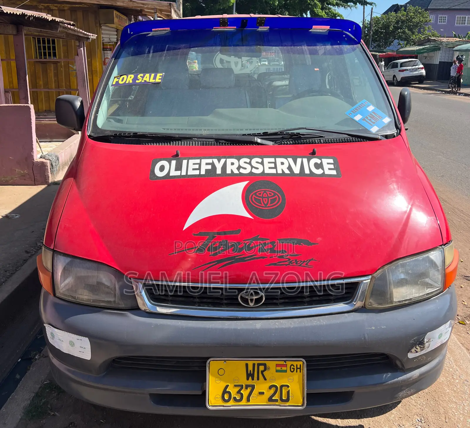 Toyota HiAce 2008 Red