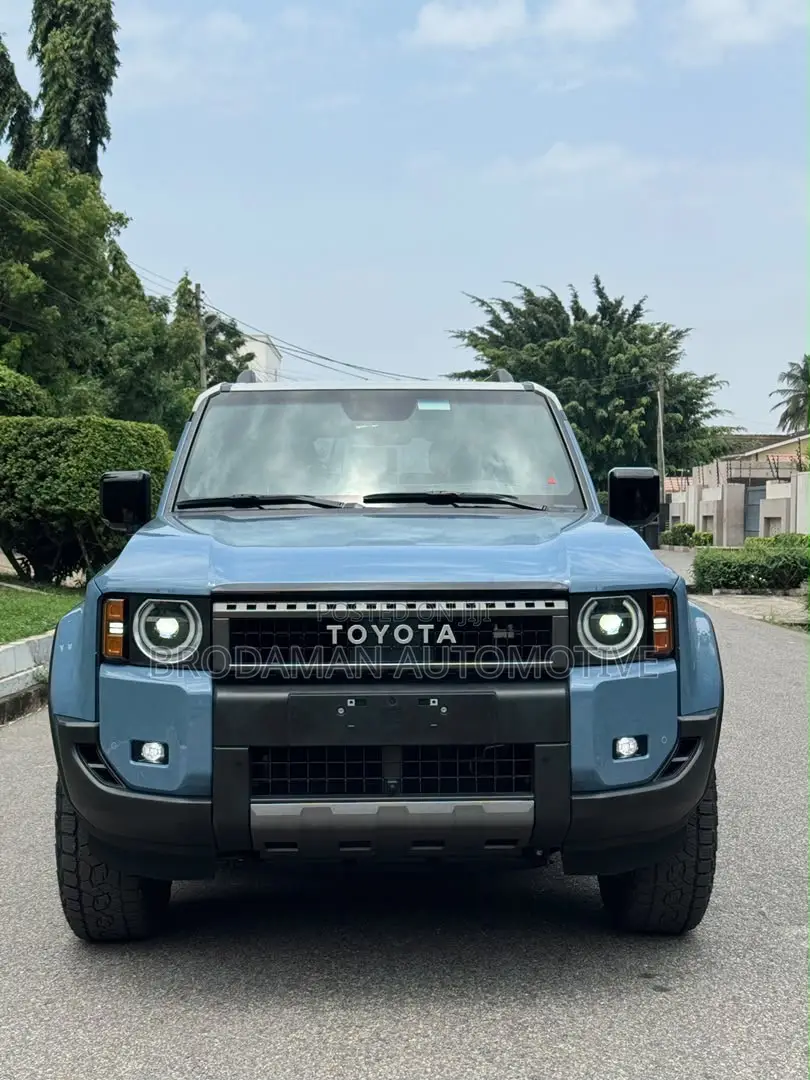 New Toyota Land Cruiser Prado 2.8 2024 Blue