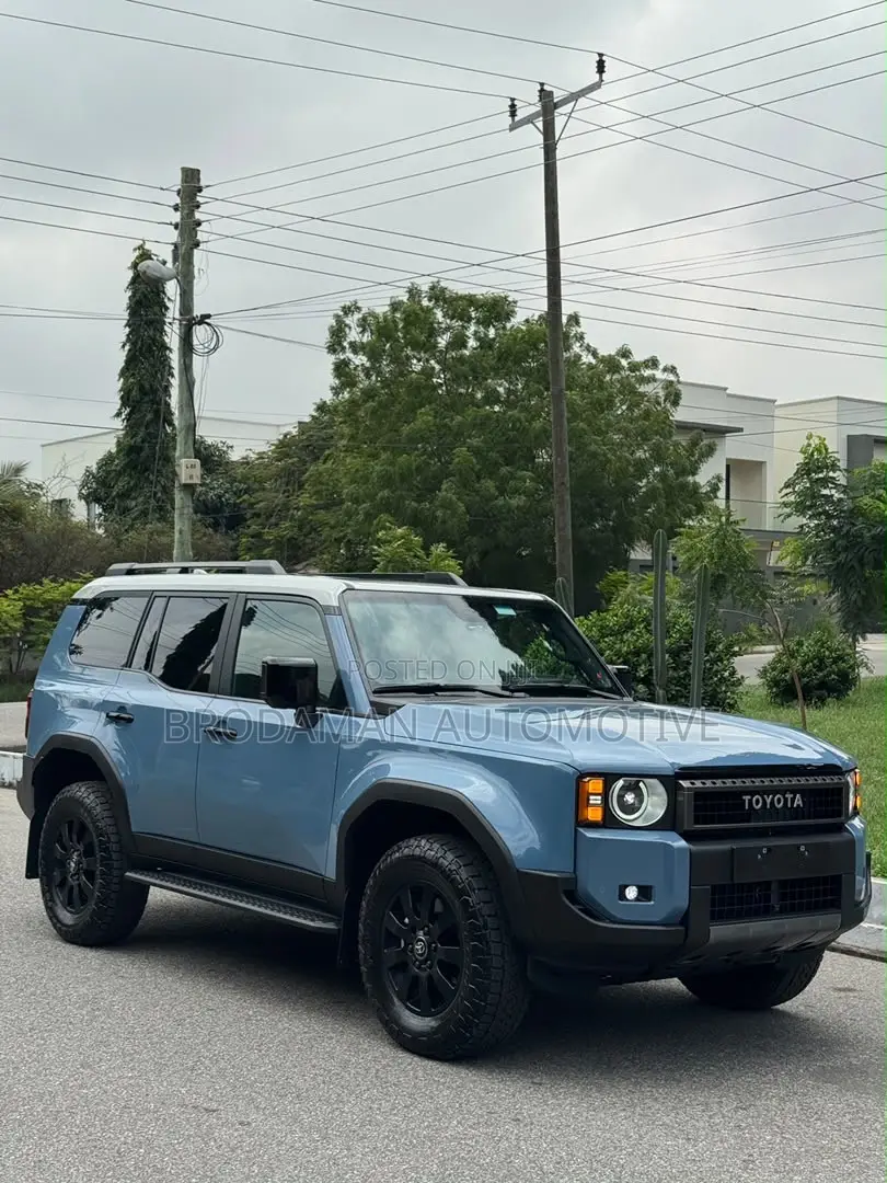 New Toyota Land Cruiser Prado 2.8 2024 Blue