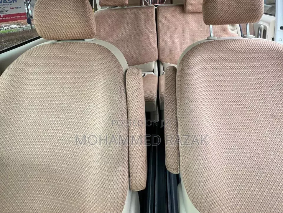 Toyota Sienta 1.5 FWD 2013 White