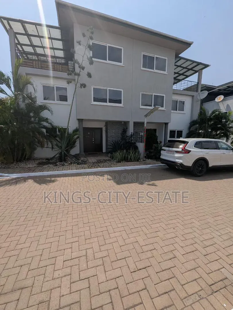 4bdrm House in Cantonment Dvla for rent