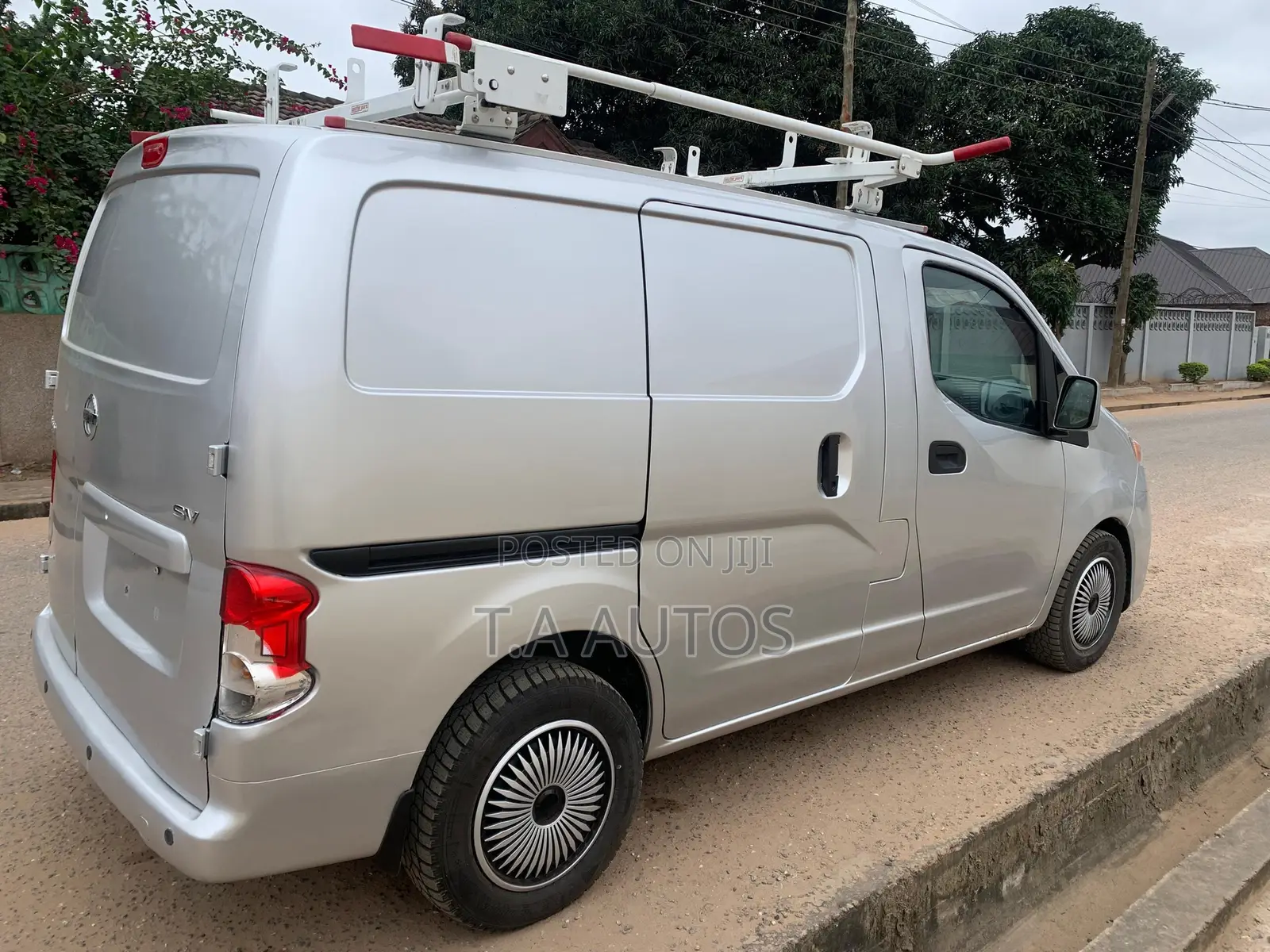 Nissan NV200 2020 Silver