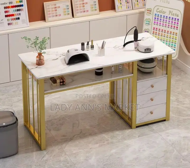 Stylish Salon/ Office  Table -