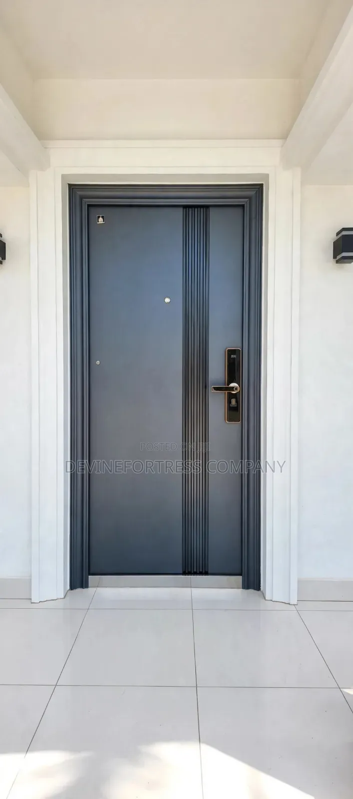 High Quality Splendor Single Gray Door for All Weather