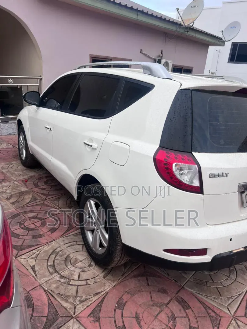 Geely Emgrand X7 2014 Off white