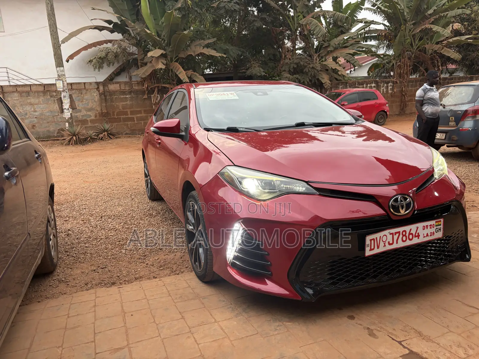 Toyota Corolla SE 4dr Sedan (1.8L 4cyl CVT) 2017 Red