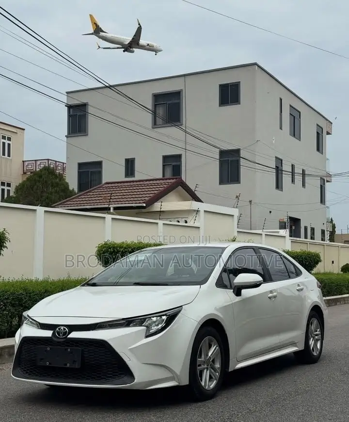 Toyota Corolla 2020 White