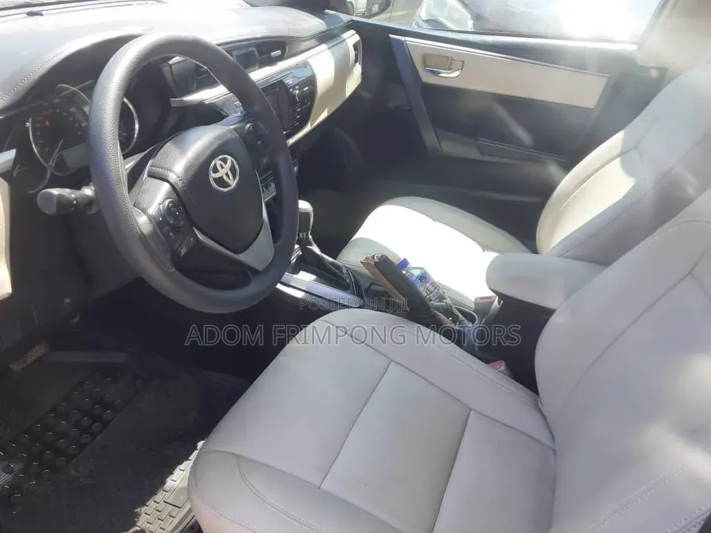 Toyota Corolla 2015 Brown