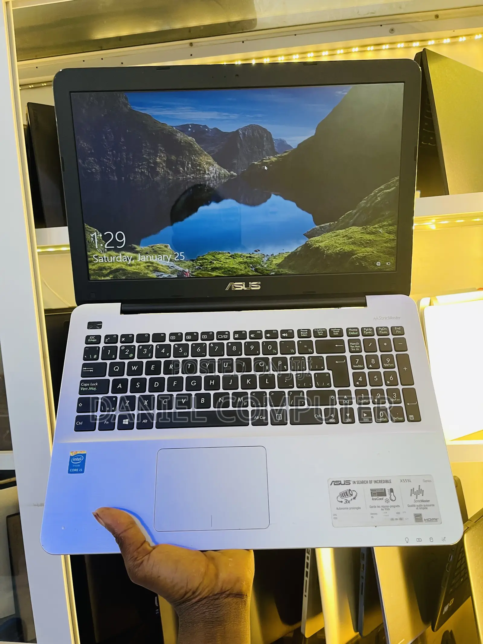 Laptop Asus X555LA 8GB Intel Core i5 HDD 1T