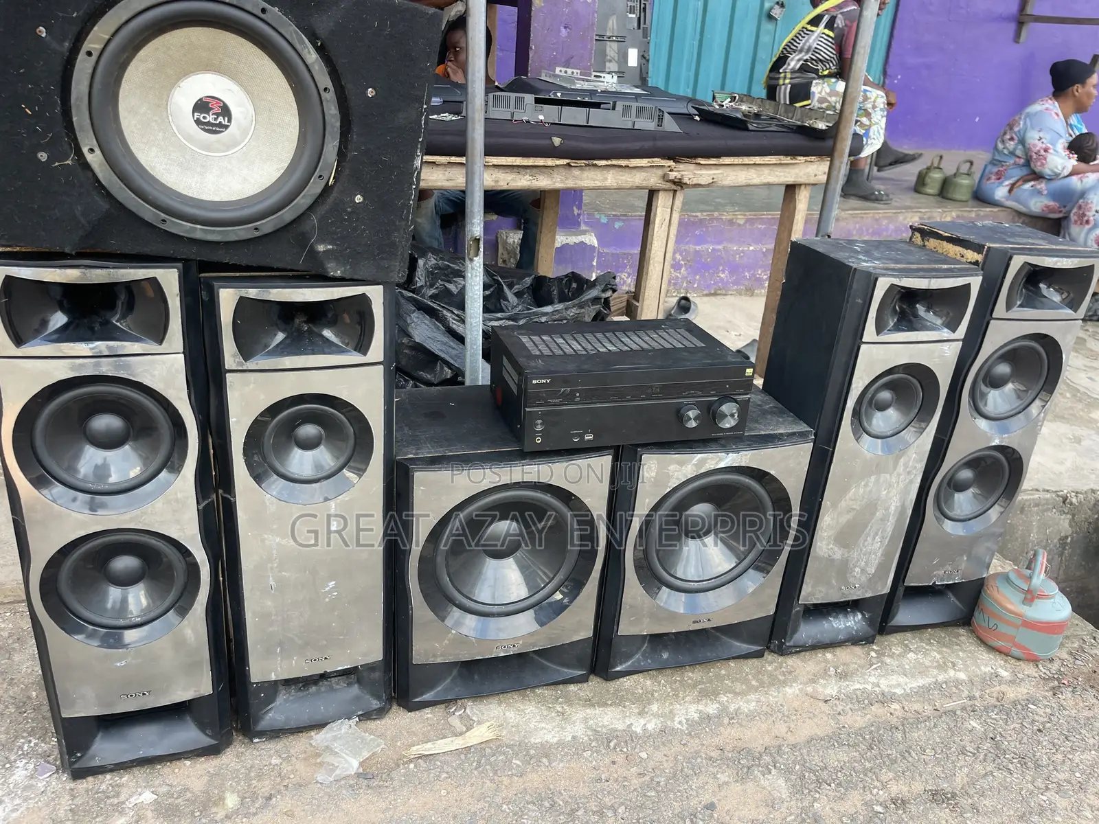 Sony Speakers Is Going for a Cool Price