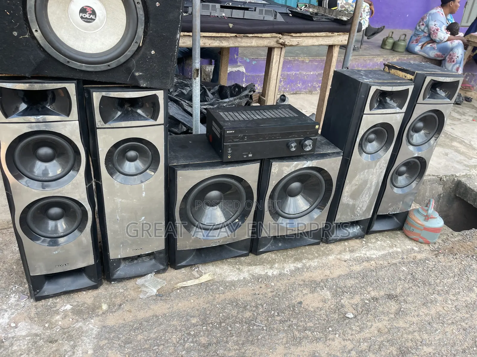 Sony Speakers Is Going for a Cool Price