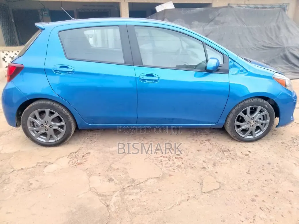 Toyota Yaris SE Hatchback 5dr 2016 Blue