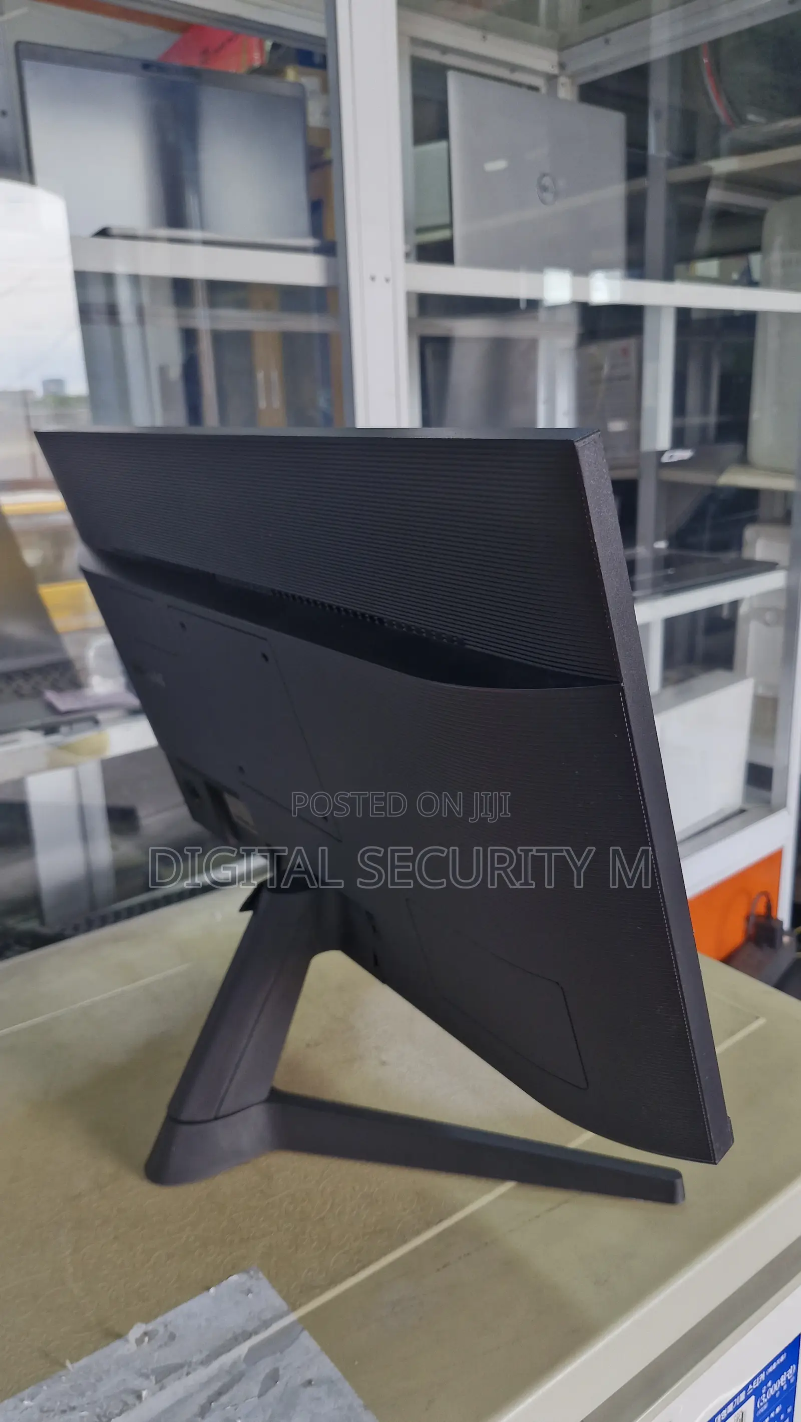 Samsung 24" Edgeless Monitor