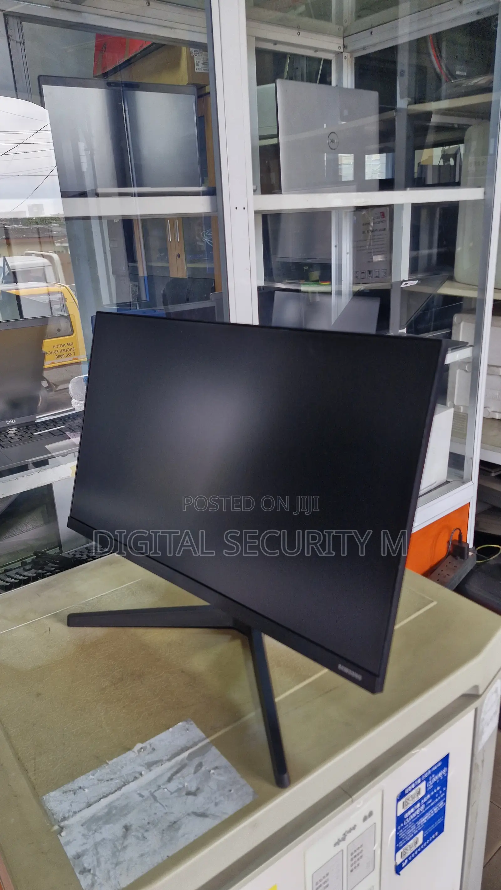 Samsung 24" Edgeless Monitor