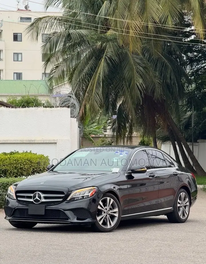 Mercedes-Benz C300 2021 Black