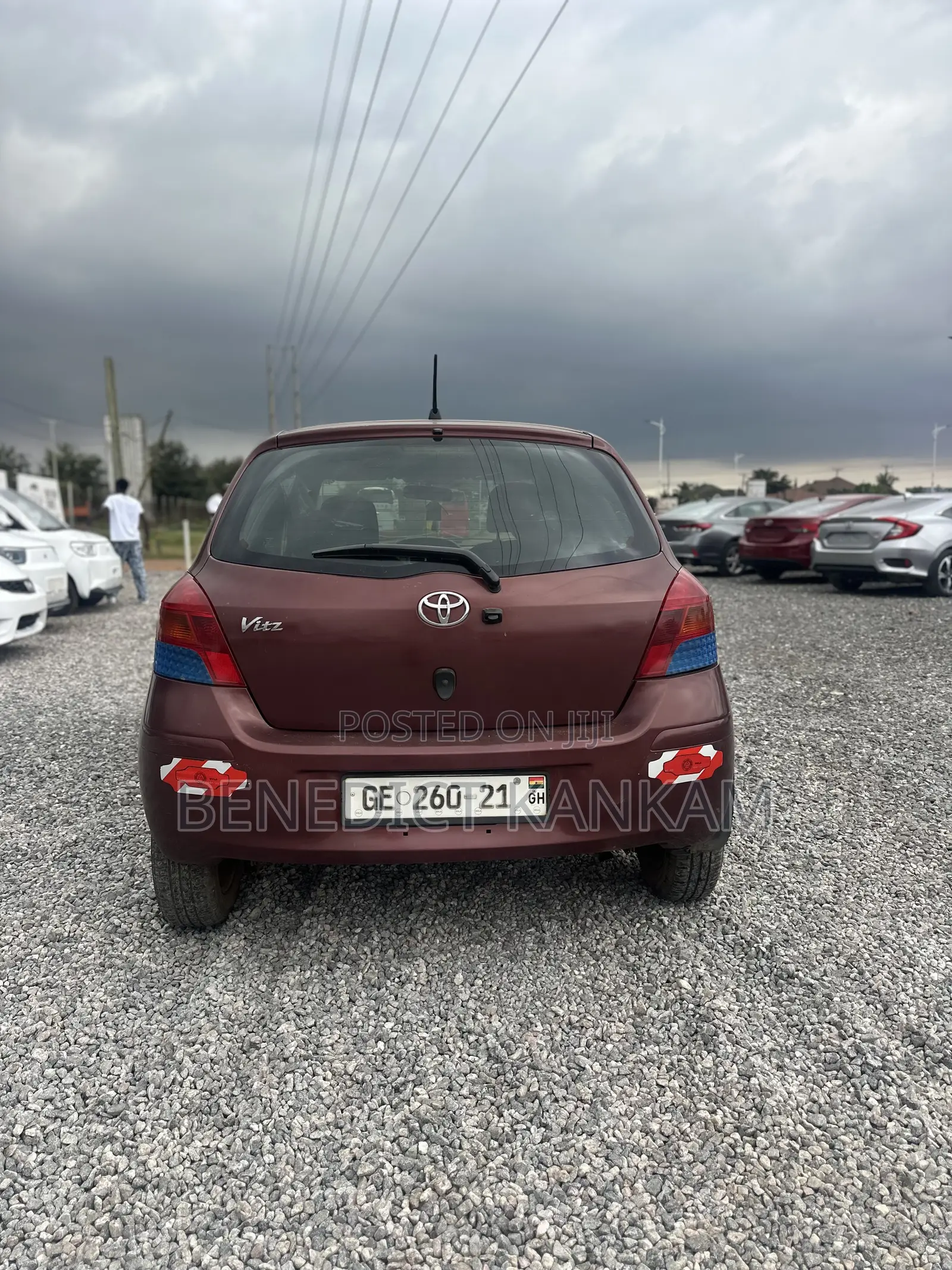 Toyota Vitz 1.0 FWD 5dr 2010 Burgundy