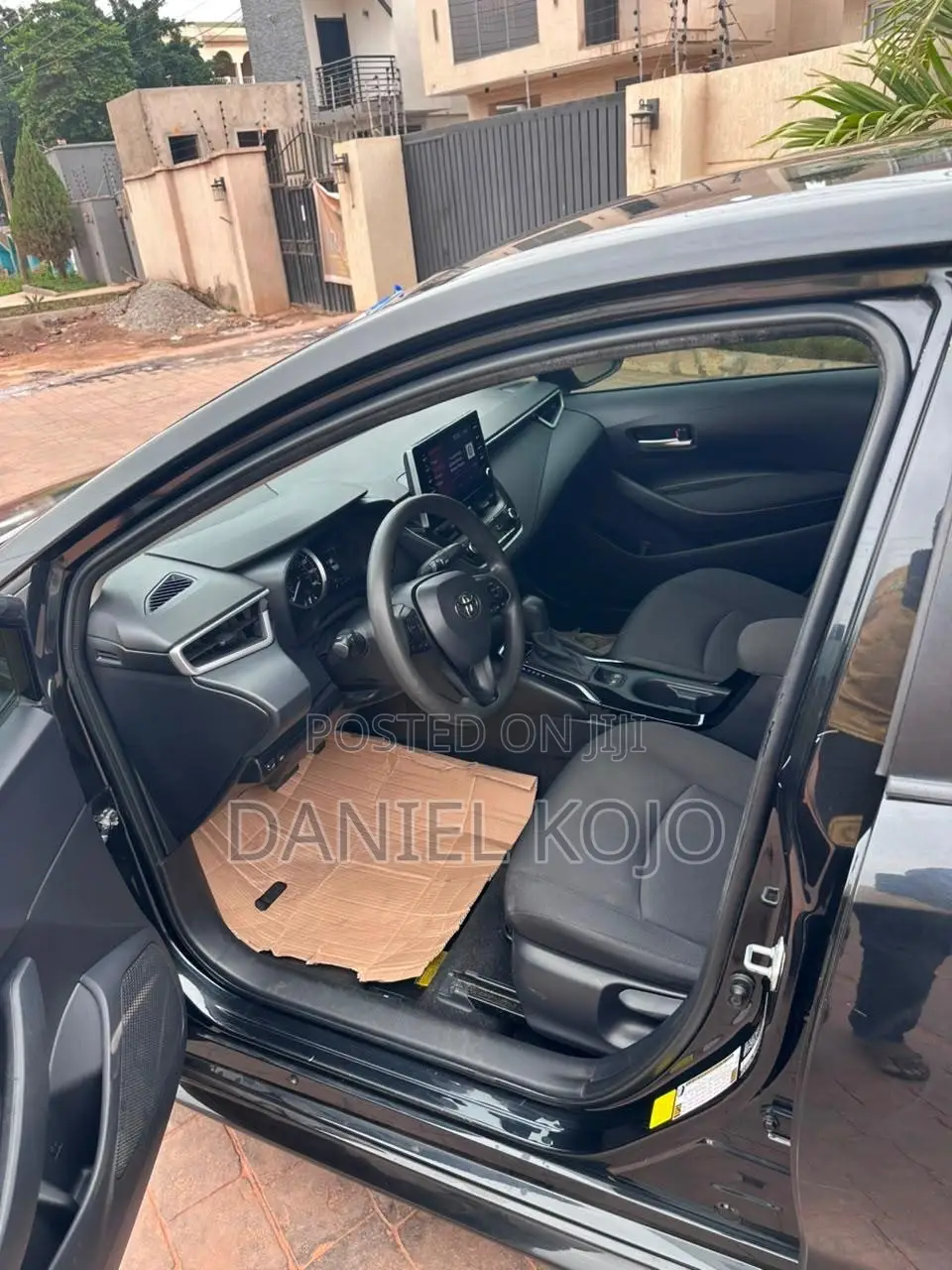 Toyota Corolla LE 2020 Black