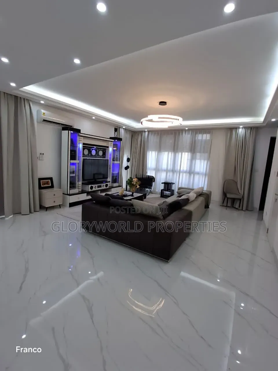 Furnished 5bdrm Duplex in Sakumono for sale