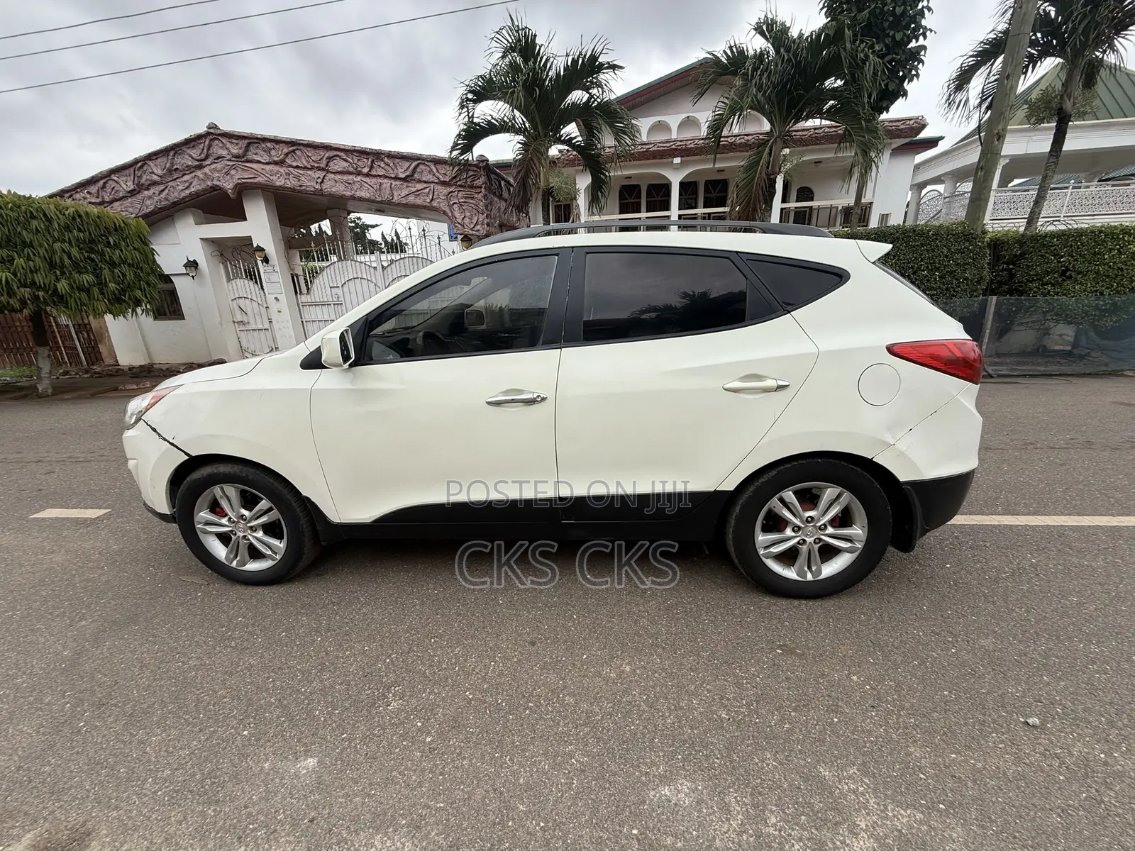 Hyundai Tucson 2011 White