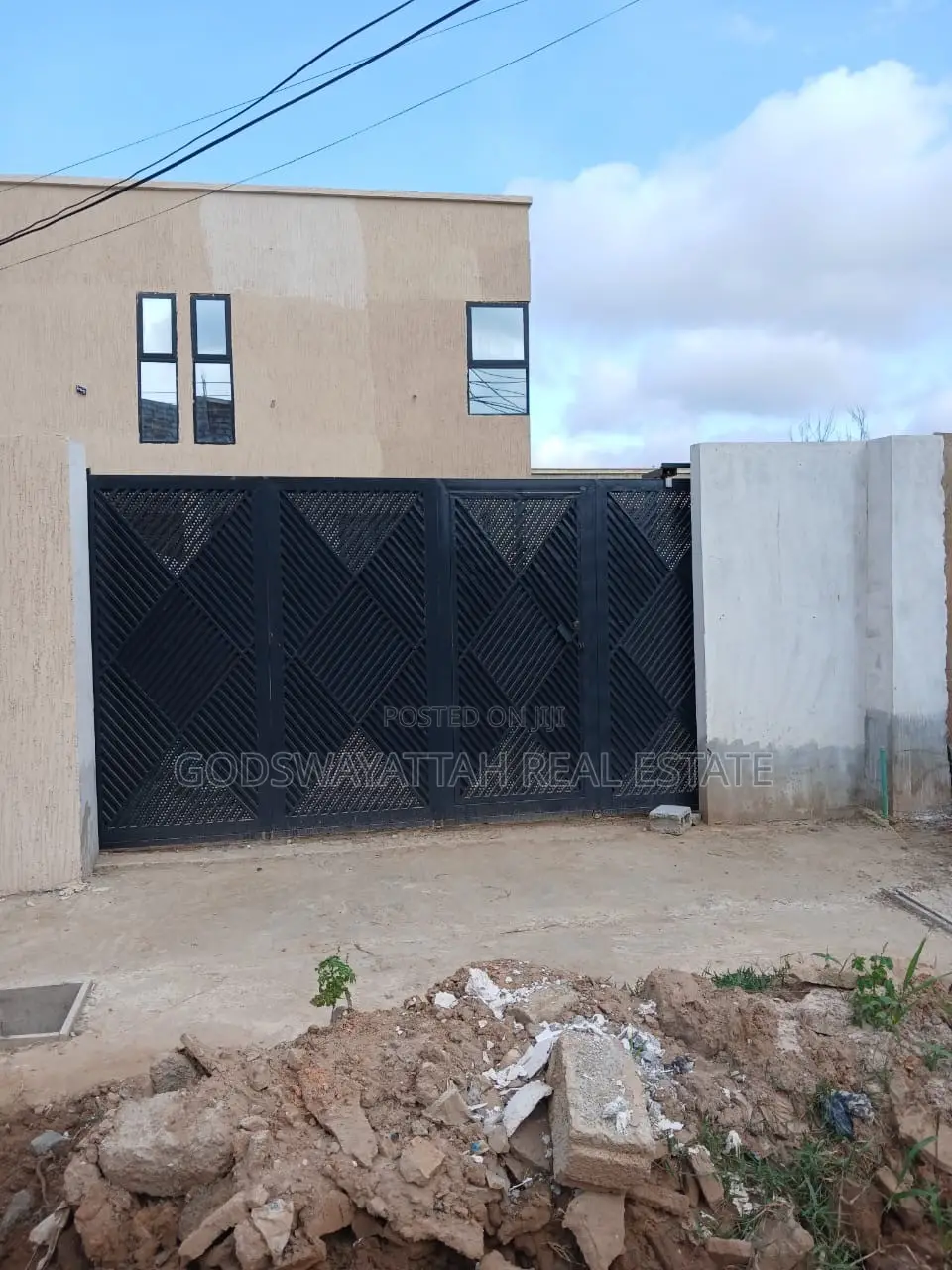 3bdrm House in East Legon, Adjiriganor for rent