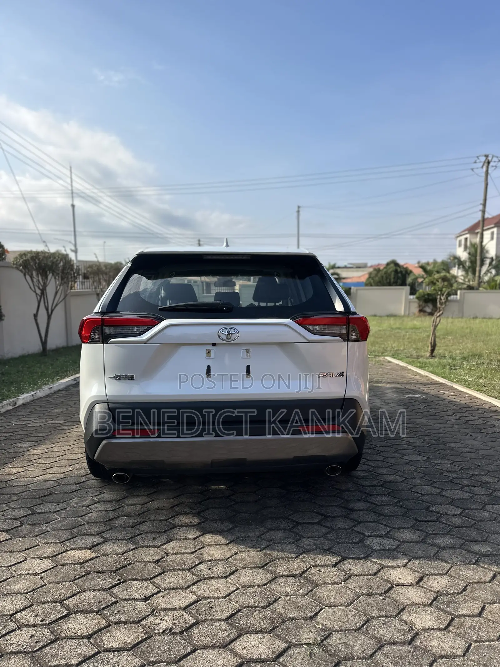 Toyota RAV4 Limited FWD 2023 White