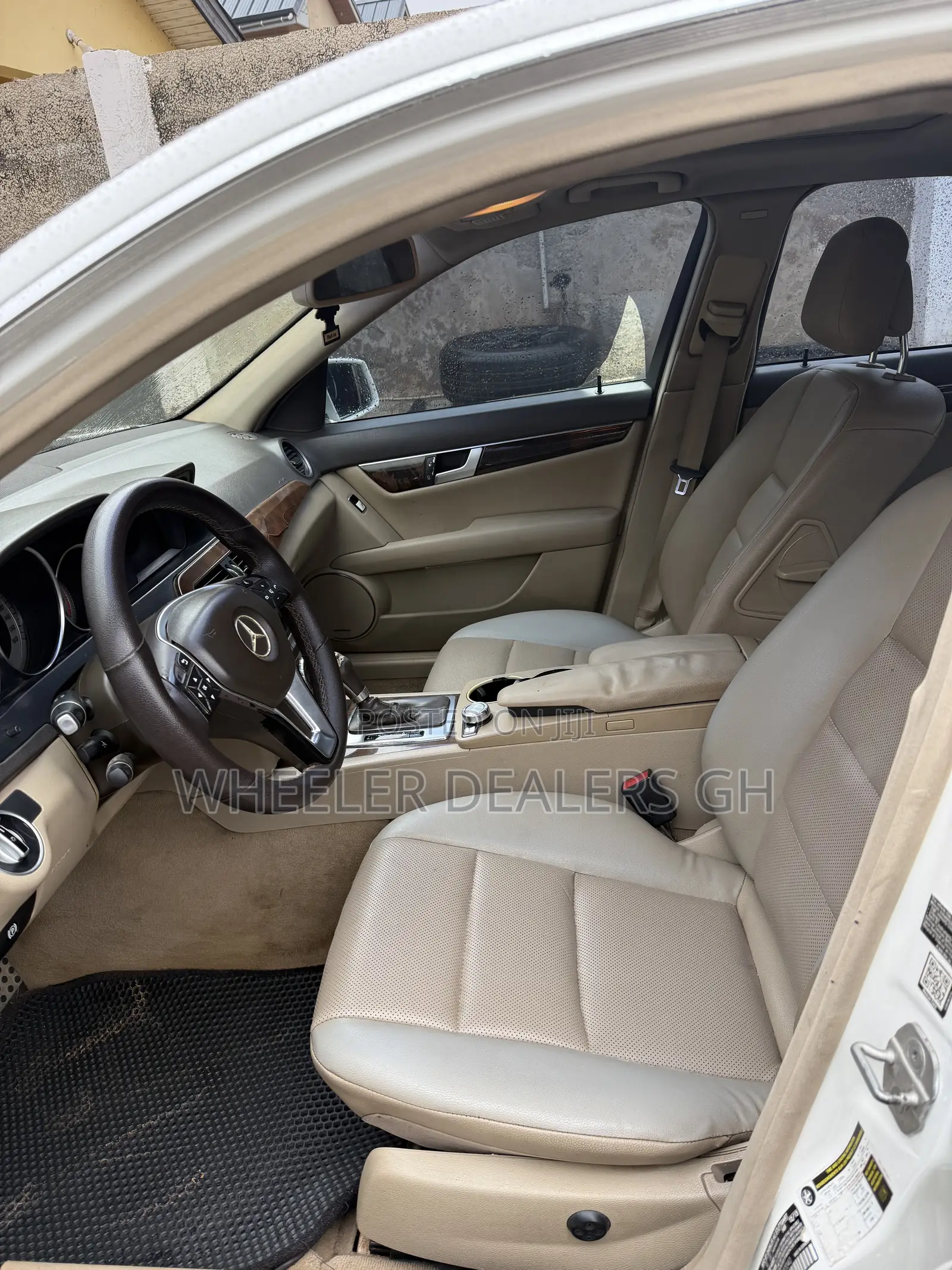 Mercedes-Benz C250 2014 White