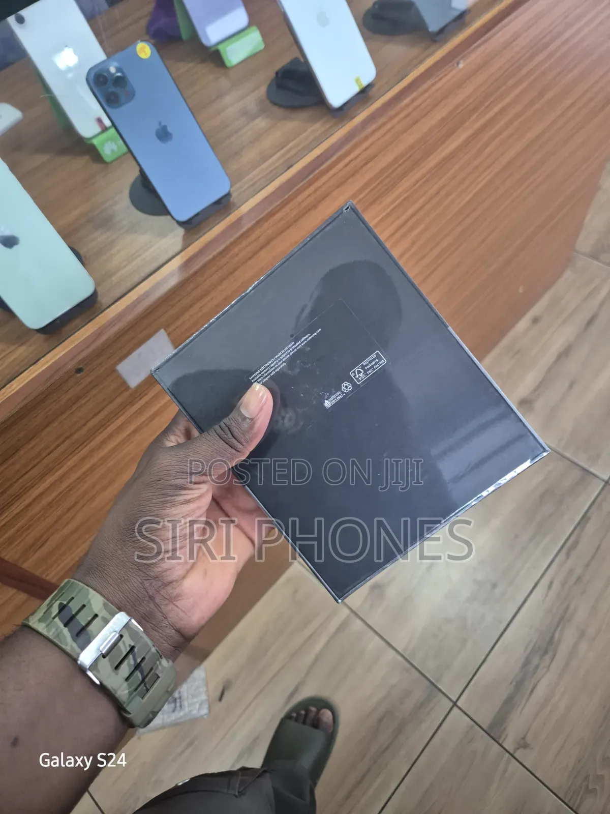 New Samsung Galaxy Z Fold4 256 GB Gray