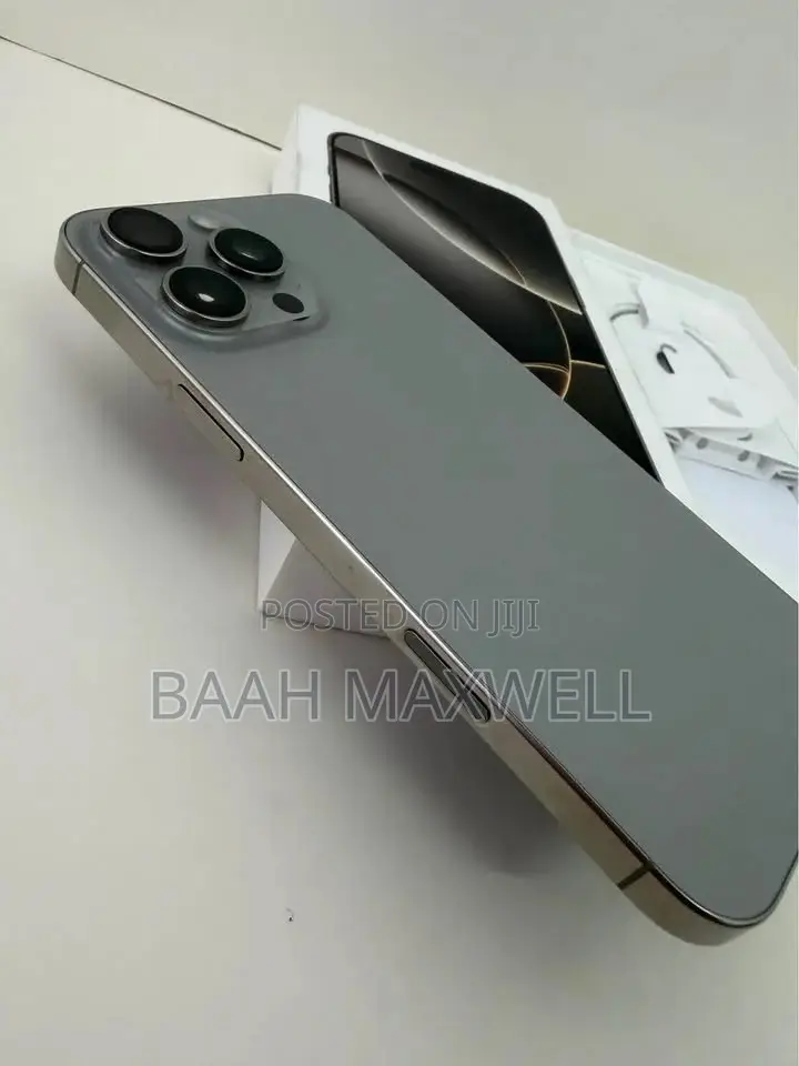 Apple iPhone 16 Pro Max 256 GB Silver