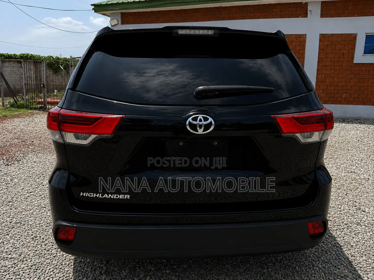 Toyota Highlander LE 2019 Black