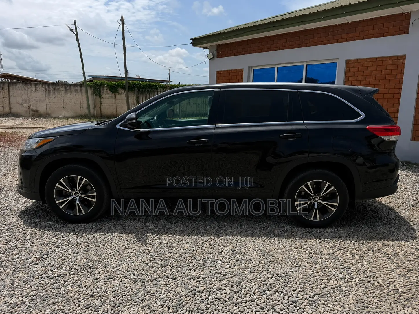 Toyota Highlander LE 2019 Black