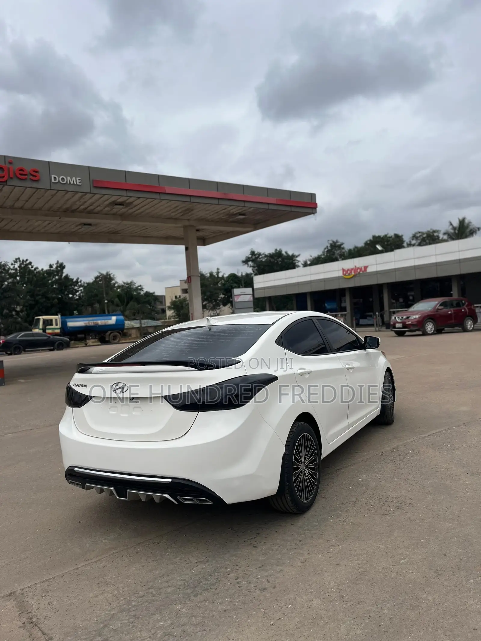 Hyundai Elantra 2013 White