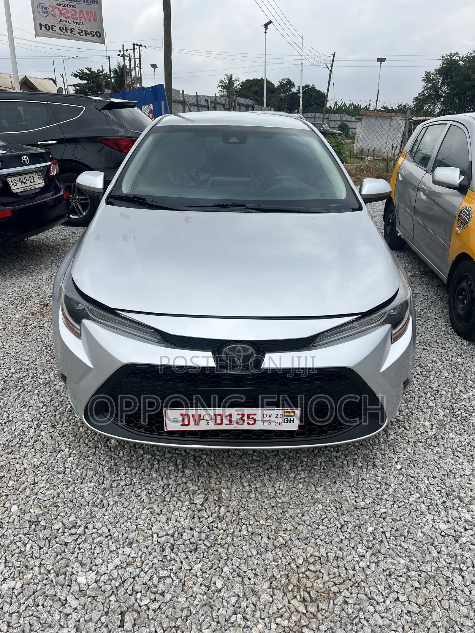Toyota Corolla LE 2020 Silver