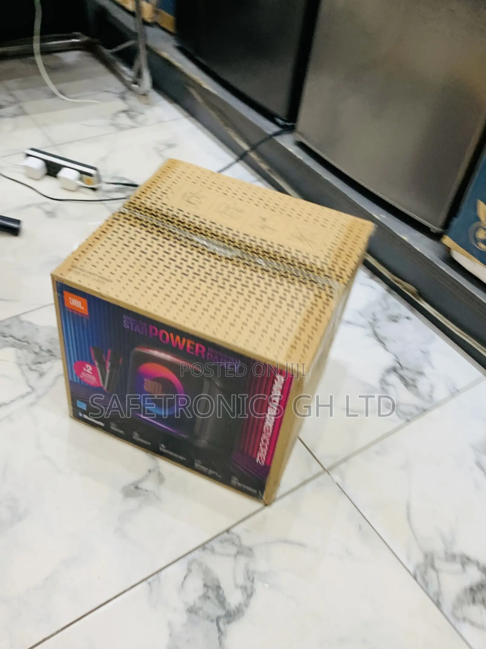 Premium Sleek JBL PARTYBOX ENCORE 2 - 2 MICS