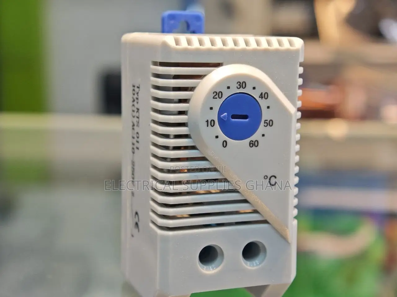 KTS 011 10A Thermostat 0–60°C for Electrical Panels