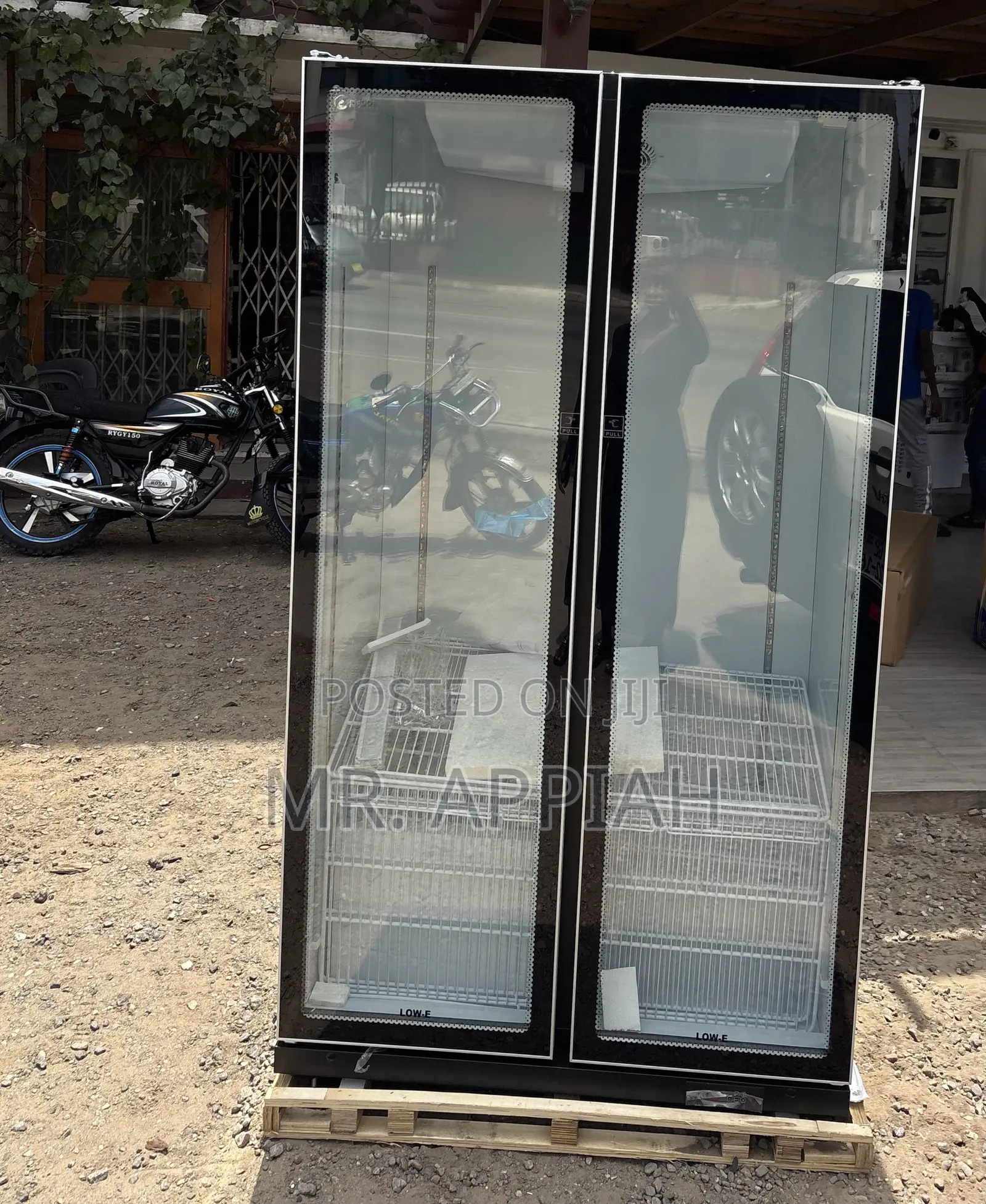 Shop Original Pearl 2 Door Beverage Cooler(PVC-801-27aa) Black