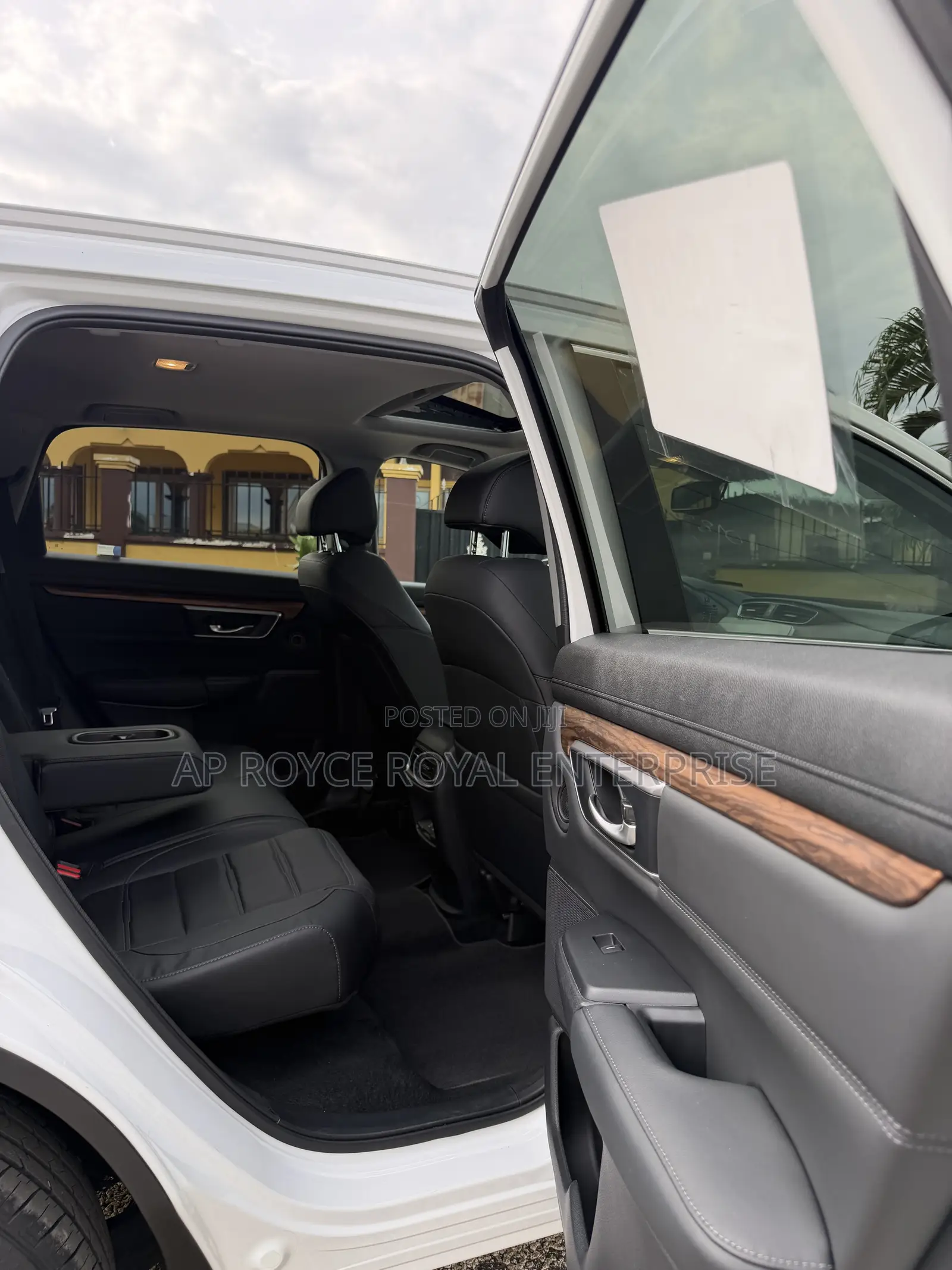 Honda CR-V Touring AWD 2018 White