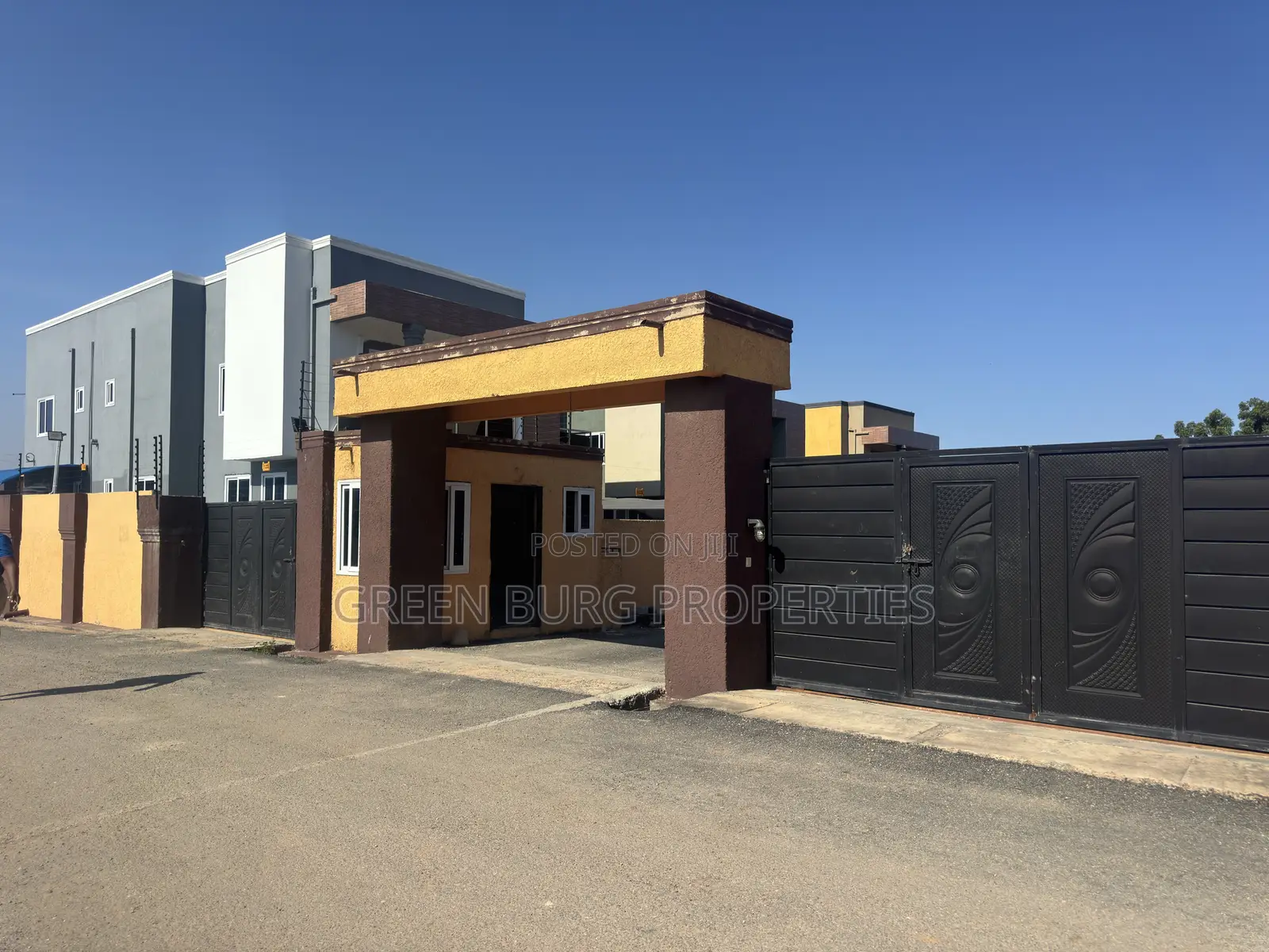4bdrm House in Green, Sakumono for sale