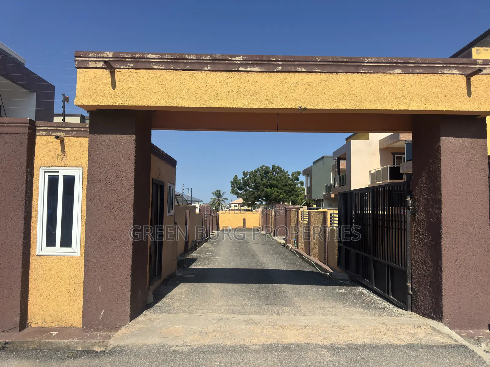 4bdrm House in Green, Sakumono for sale