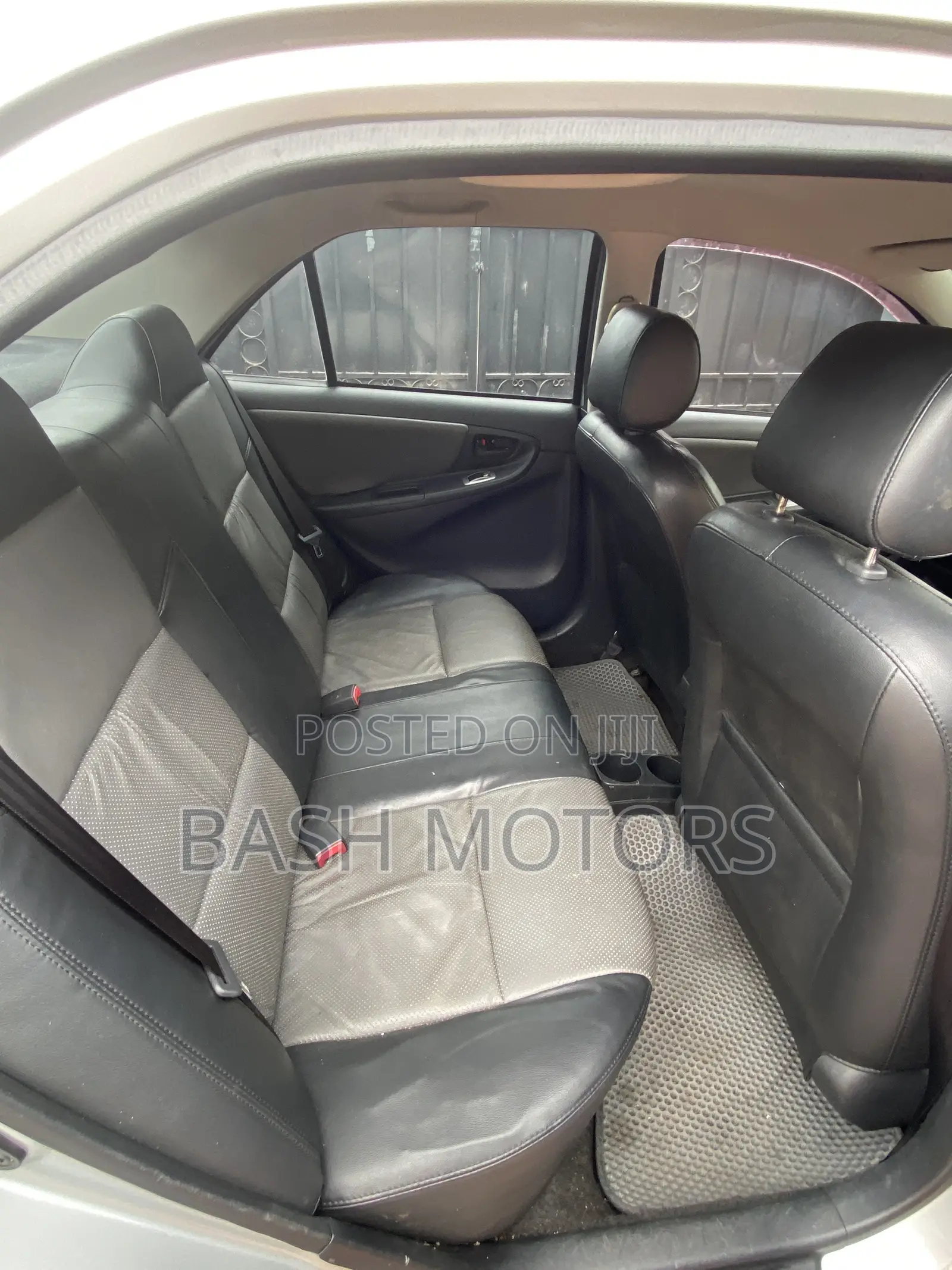 Toyota Vios 2012 Silver