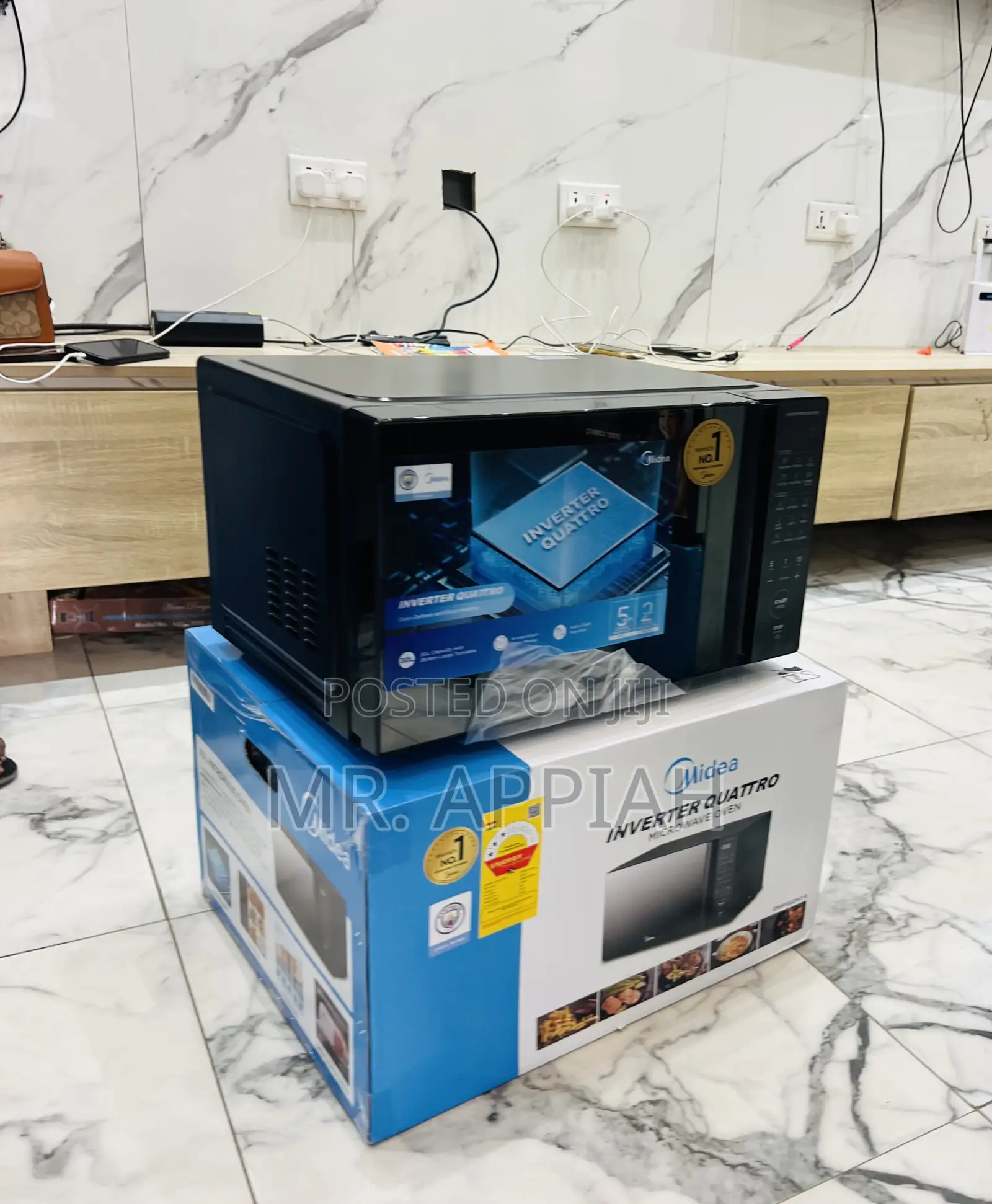 Midea 30Liters Countertop Electric Microwave(Glass).